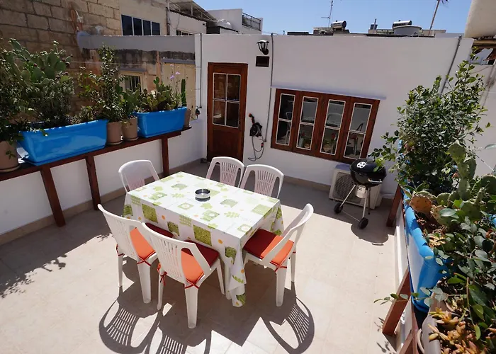 Number10 Nyaraló Sliema